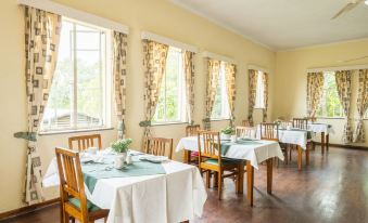 The Nesbitt Arms - Housity