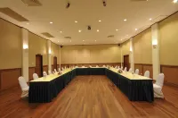 Popa Mountain Resort Hotels in Myingyan