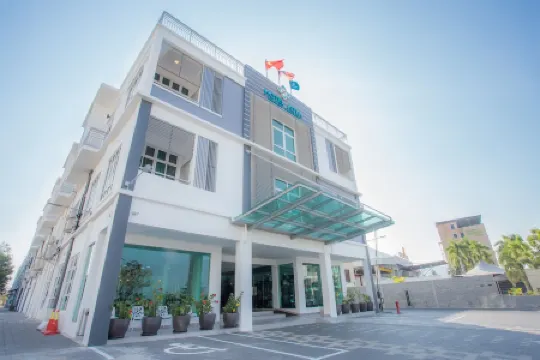 Adya Hotel Chenang Отели рядом с достопримечательностью «Музей риса»