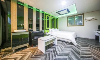 S Motel