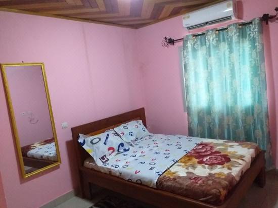 Dreams House Bonamoussadi Room Reviews Photos Douala 2021 Deals Price Trip Com