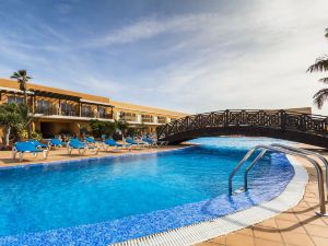 Coral Cotillo Beach