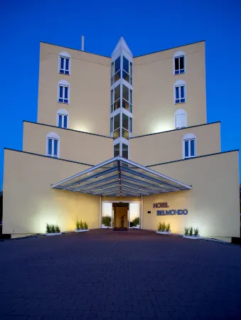 Hotel Belmondo Leipzig Airport Отели в г. Делич
