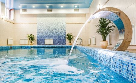Hotel Raigond - Housity