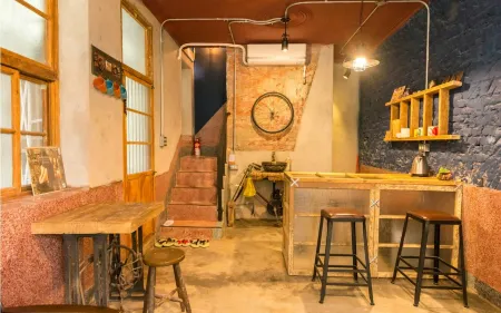 Lucky 17 Отели рядом с достопримечательностью «Tai Nan Yong Kang Park»