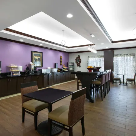 La Quinta Inn & Suites by Wyndham Tupelo