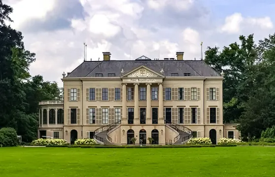 布魯克赫伊曾公園酒店