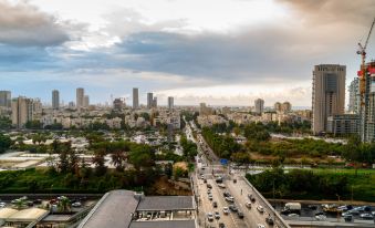 Leonardo City Tower Hotel Tel Aviv