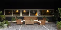 BV Hotel Oly Hotels near Csoa La Strada