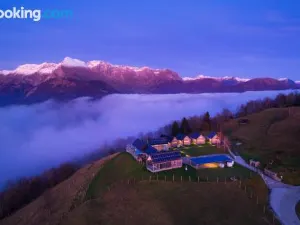 Nebesa Chalets