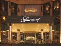 Fairmont Nile City Hotels near Kabab El Refaey