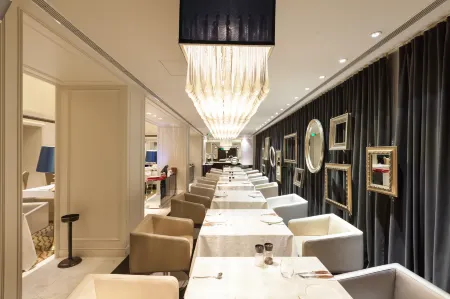 Shanghai Jinjiang Metropolo East Nanjing Road Hotel，Off Bund