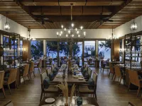 Pullman Phuket Arcadia Naithon Beach