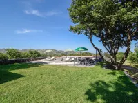 Serena Hotel a 