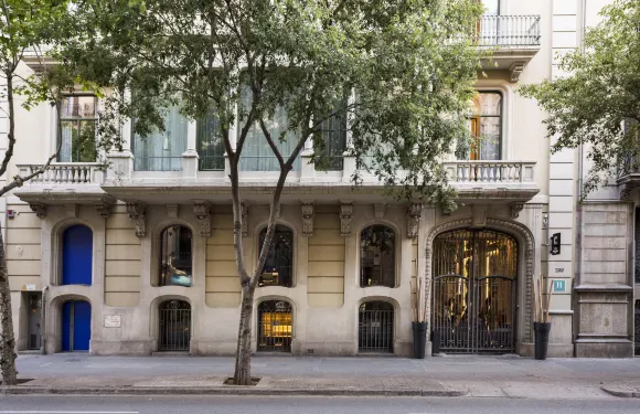 巴塞隆拿 Carla 室友