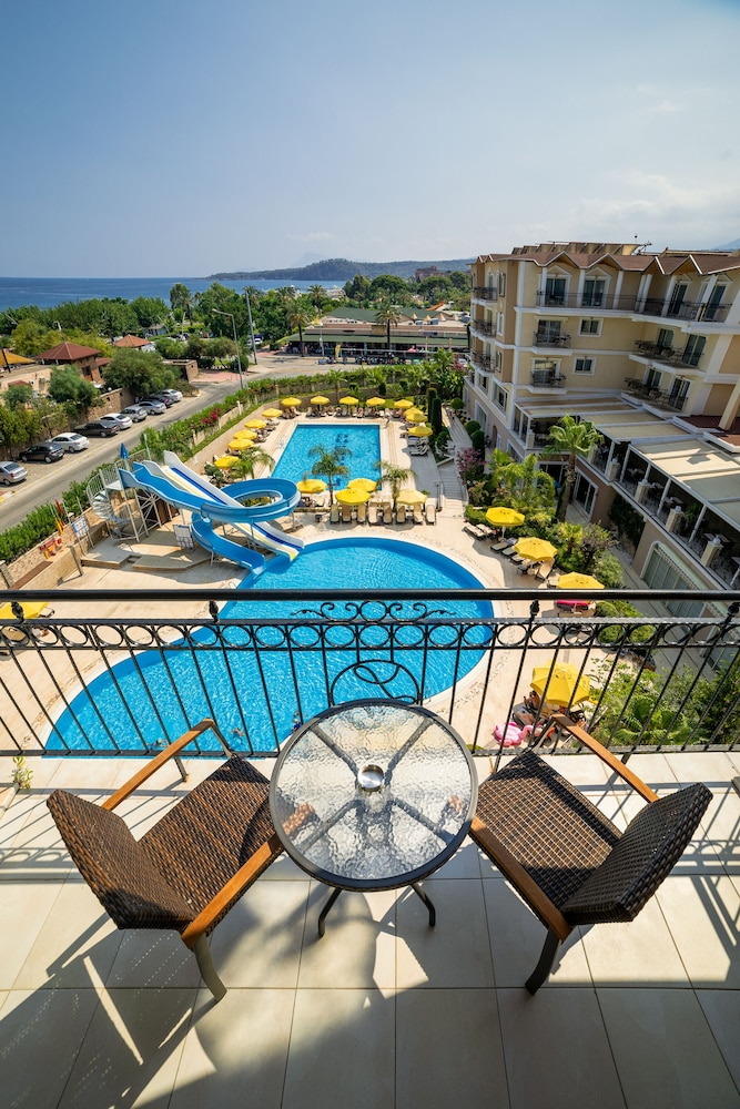 L'Oceanica Beach Resort Hotel - All Inclusive