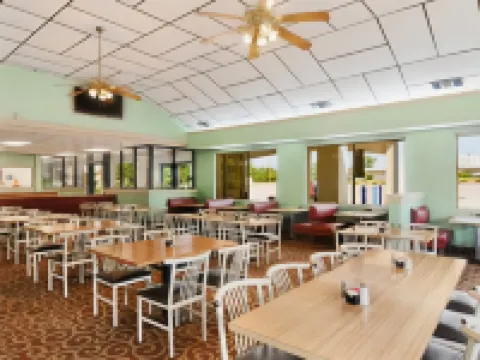 Rodeway Inn Owensboro South Hotels in Owensboro