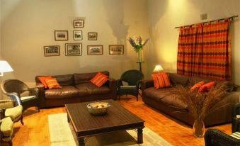 HouseMartin Lodge & Self Catering