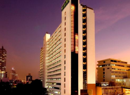 ฟูราม่า สีลม