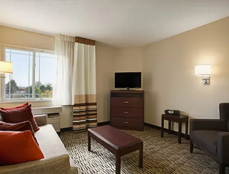 MainStay Suites Detroit Farmington Hills