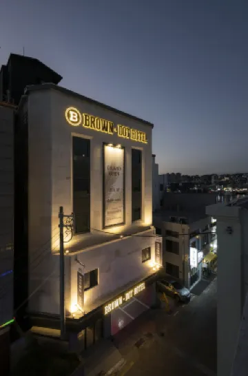 브라운도트호텔 통영항남점