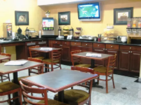 阿塔斯科斯塔貝斯特韋斯特優質套房酒店