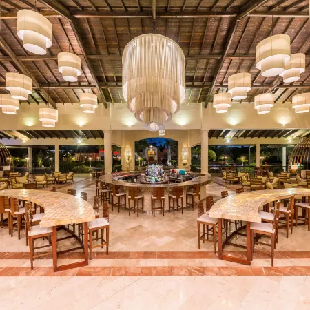 Ocean Blue & Sand Beach Resort - All Inclusive