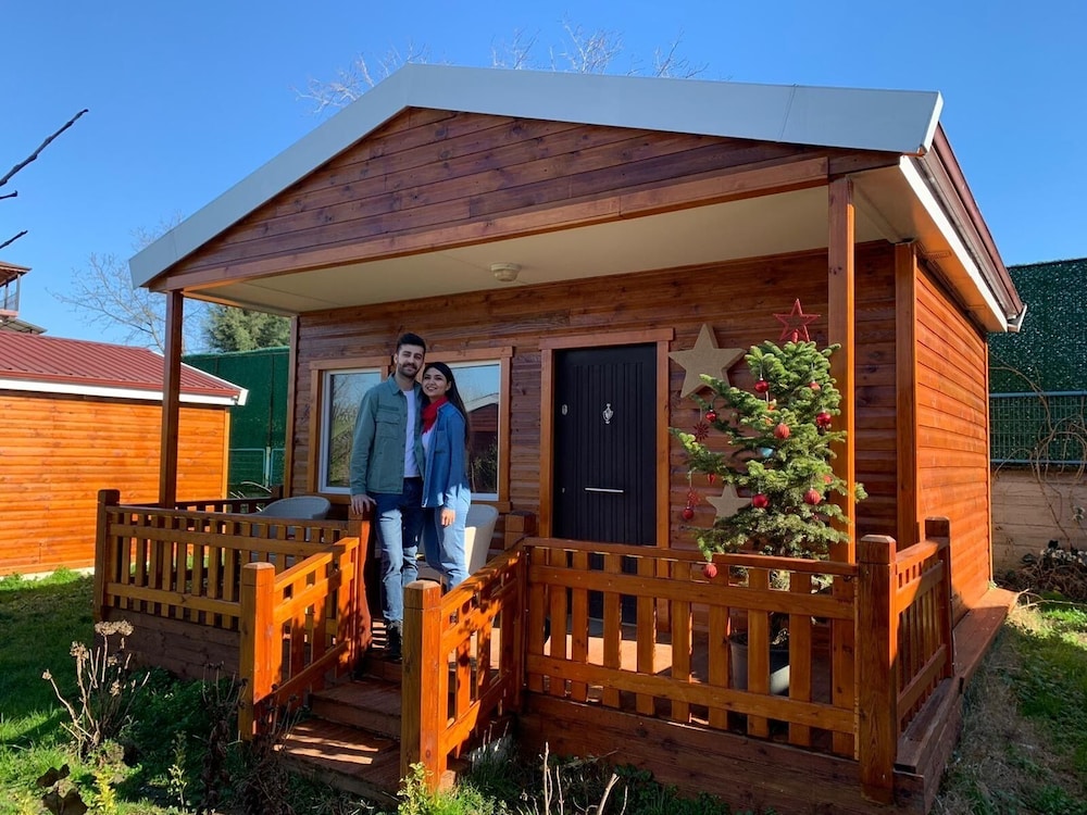 Penguen House & Bungalows (Alaska Bungalow Sapanca)