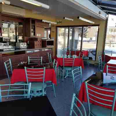 Auberge Harris Dining/Meeting Rooms