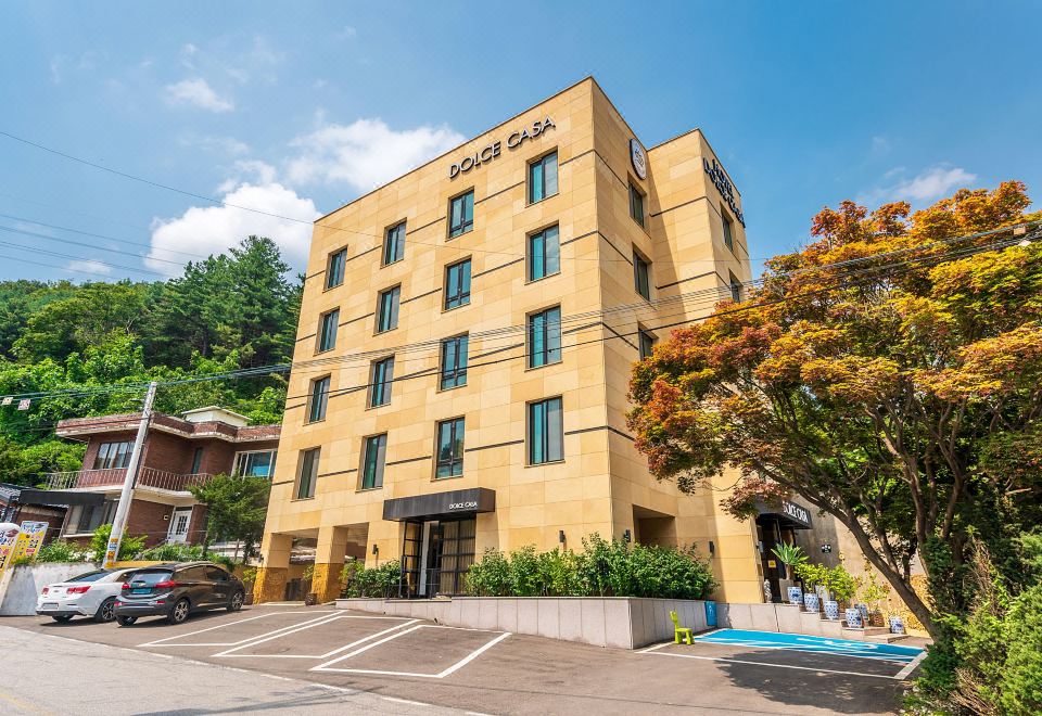 3. 돌체카사호텔..