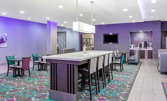 La Quinta Inn & Suites by Wyndham Lubbock South