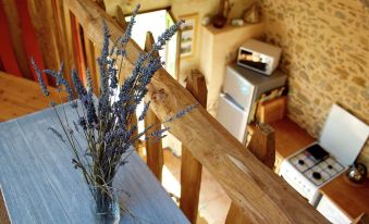 Stylish Cottage in Savignac-lédrier with Terrace