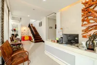 Emilia Homestay Hotels in Gondokusuman