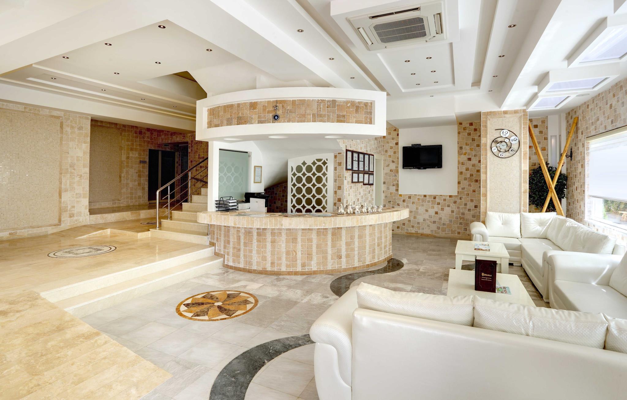 Uğurlu Termal Resort&Spa ve Kür Merkezi (Ugurlu Termal Resort Spa & Spa Cure Center)