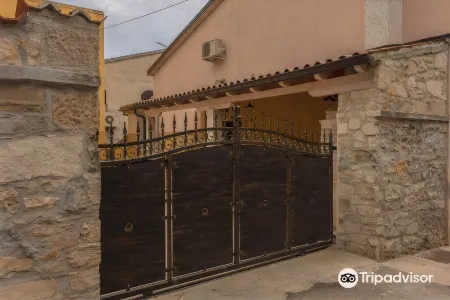 Mimoza Old Town Pula Apartments