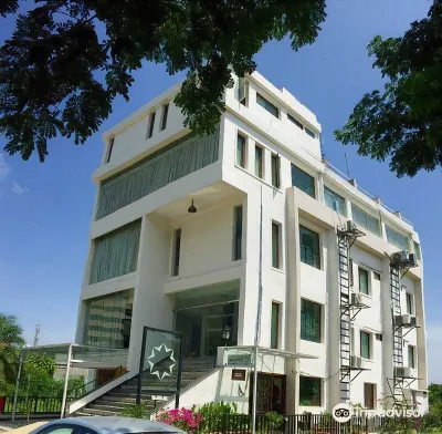 Hotel Highnest Các khách sạn ở Kattankulathur