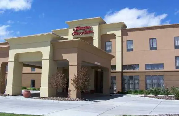 斯科茨布拉夫歡朋套房酒店及會議中心