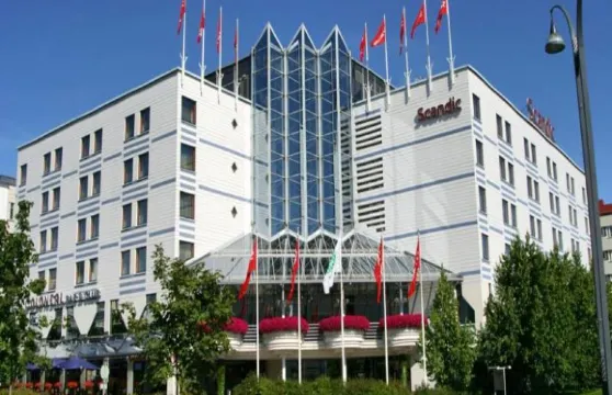 于韋斯屈萊站斯堪迪克酒店