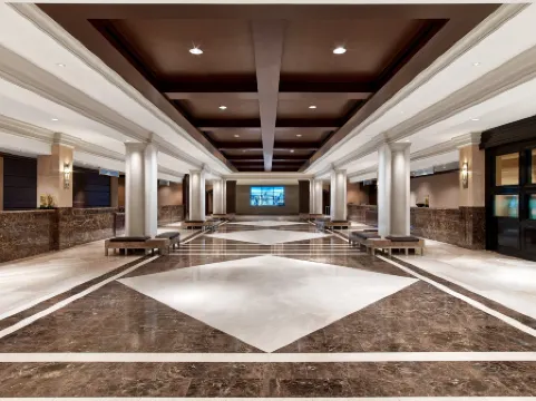 Sheraton New York Times Square Hotel Отели рядом с достопримечательностью «Рокфеллеровский центр»