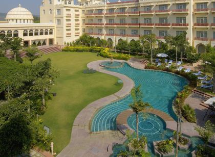 Le Méridien Jaipur Resort & Spa