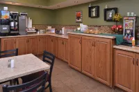 Cottonwood Inn and Conference Center - Desayuno