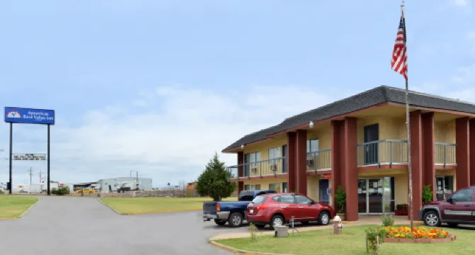 Castle Inn & Suites by OYO Chickasha Các khách sạn ở Chickasha