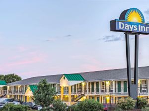 Days Inn by Wyndham Lincolnton