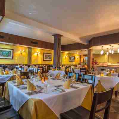 Jewel Paradise Cove Adult Beach Resort & Spa – All Inclusive Dining/Meeting Rooms