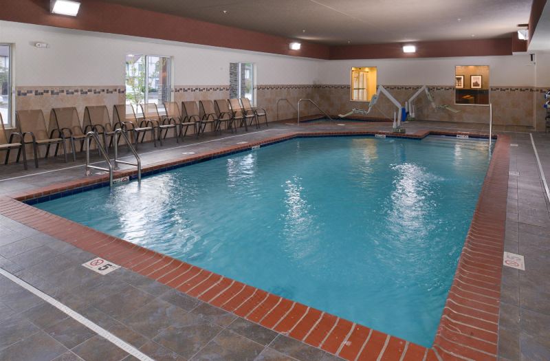 Holiday Inn Express & Suites Effingham by IHG photo 4