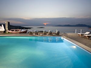 Tharroe of Mykonos Boutique Hotel