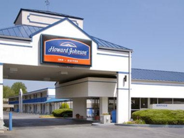 Howard Johnson by Wyndham Commerce GA