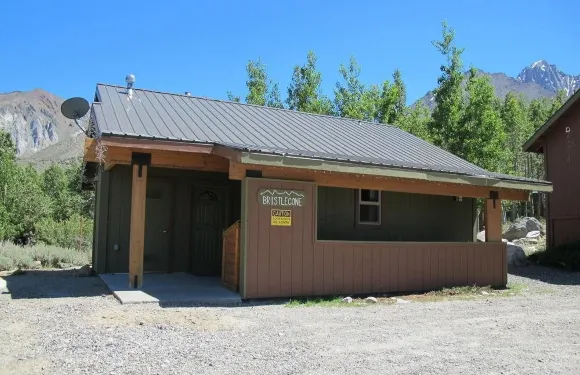 康維特湖畔度假村