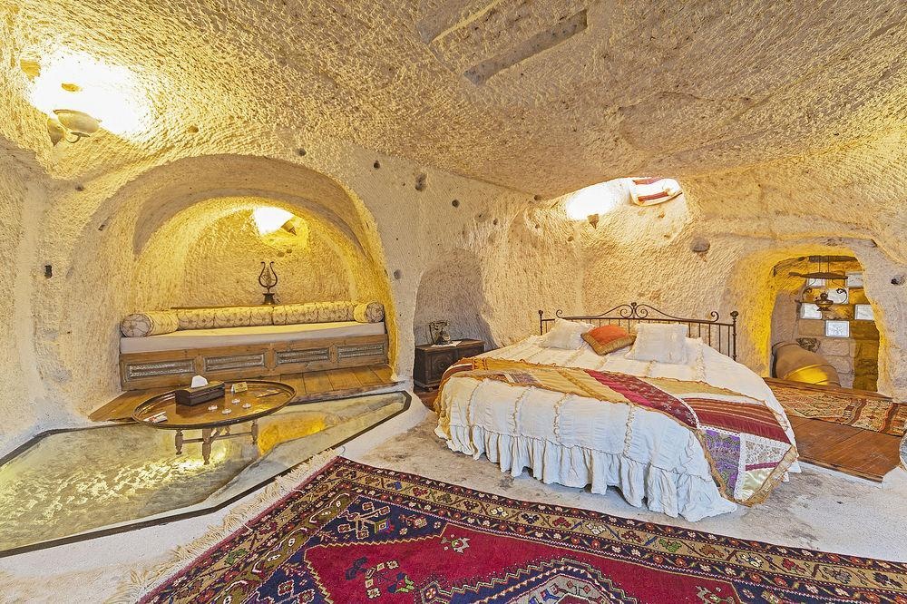 Mithra Cave Hotel