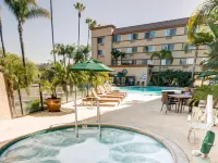 Best Western Inn & Suites San Diego – Zoo/SeaWorld Area Hotels near Mission Beach Boardwalk